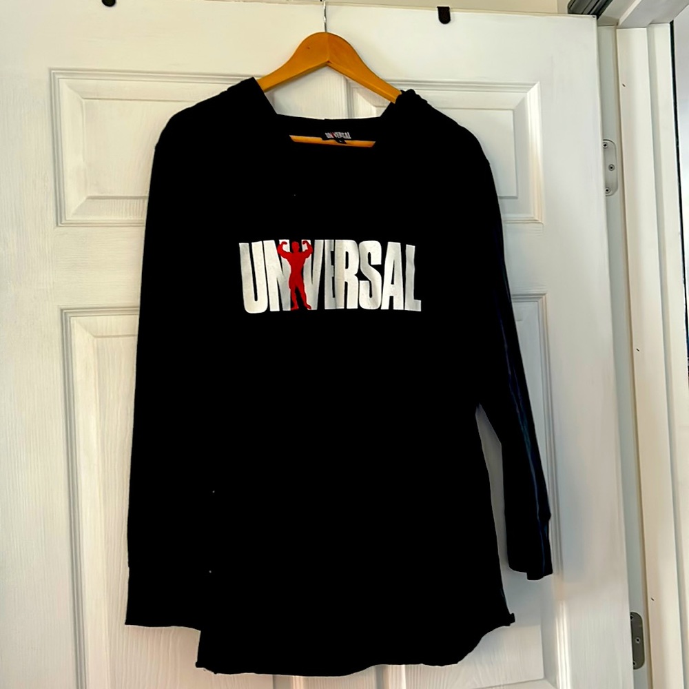 UNIVERSAL gym ware long sleeve light weight hoodie